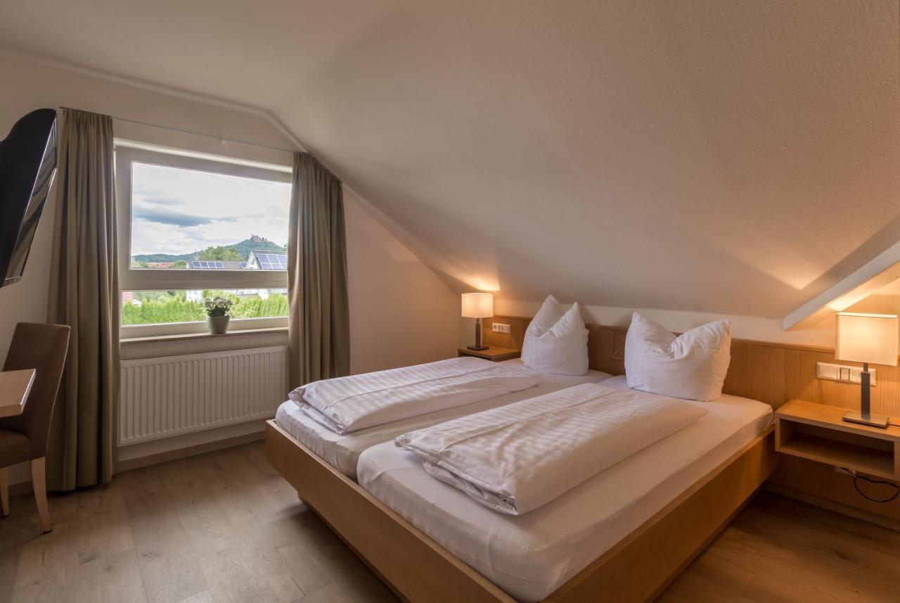 Gaestehaus Burgblick Bed & Breakfast Bisingen Room photo